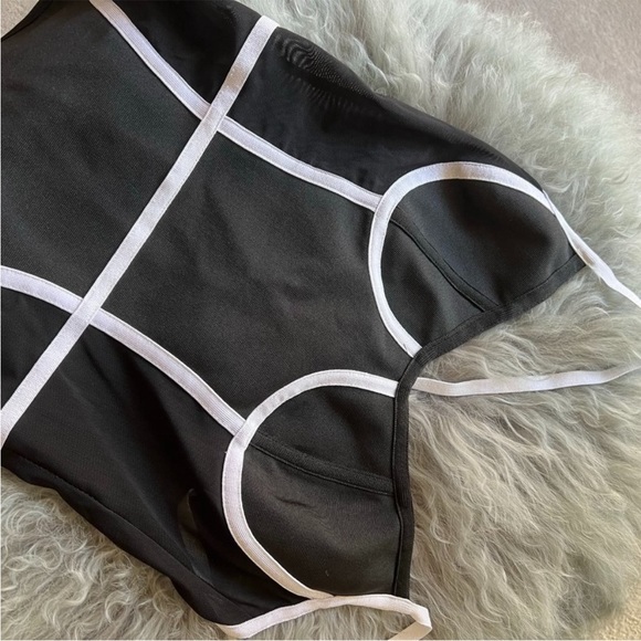 Revolve by the way bodysuit. Black & White Mesh Side Panels. Size small - Picture 3 of 4